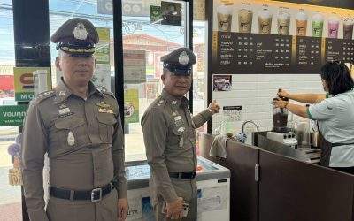 ตรวจเยี่ยมและมอบป้ายประชาสัมพันธ์ การแจ้งเหตุด่วน-เหตุร้าย