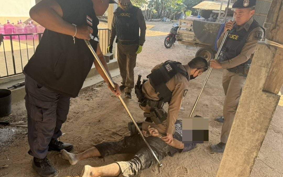 สายตรวจหนองวัวซอ ระงับเหตุบุคคลคลุ้มคลั่ง