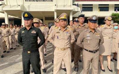 เข้าแถวเคารพธงชาติ และร้องเพลงชาติไทย เนื่องในวันพระราชทานธงชาติไทย